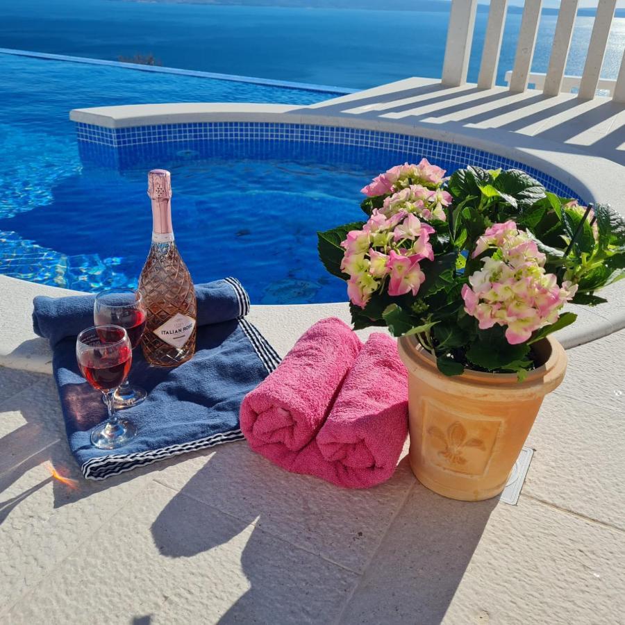 Sea View Luxury Apart Hotel Villa Conte With Swiming Pool And Romantic Spa Podstrana Exterior photo