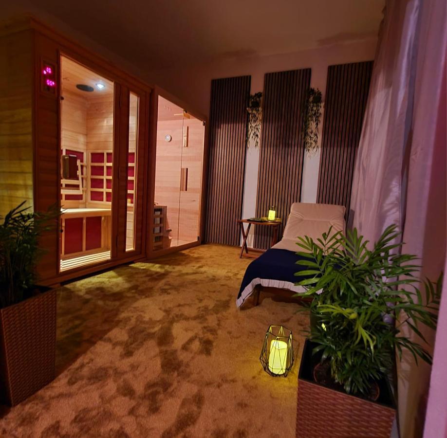 Sea View Luxury Apart Hotel Villa Conte With Swiming Pool And Romantic Spa Podstrana Exterior photo