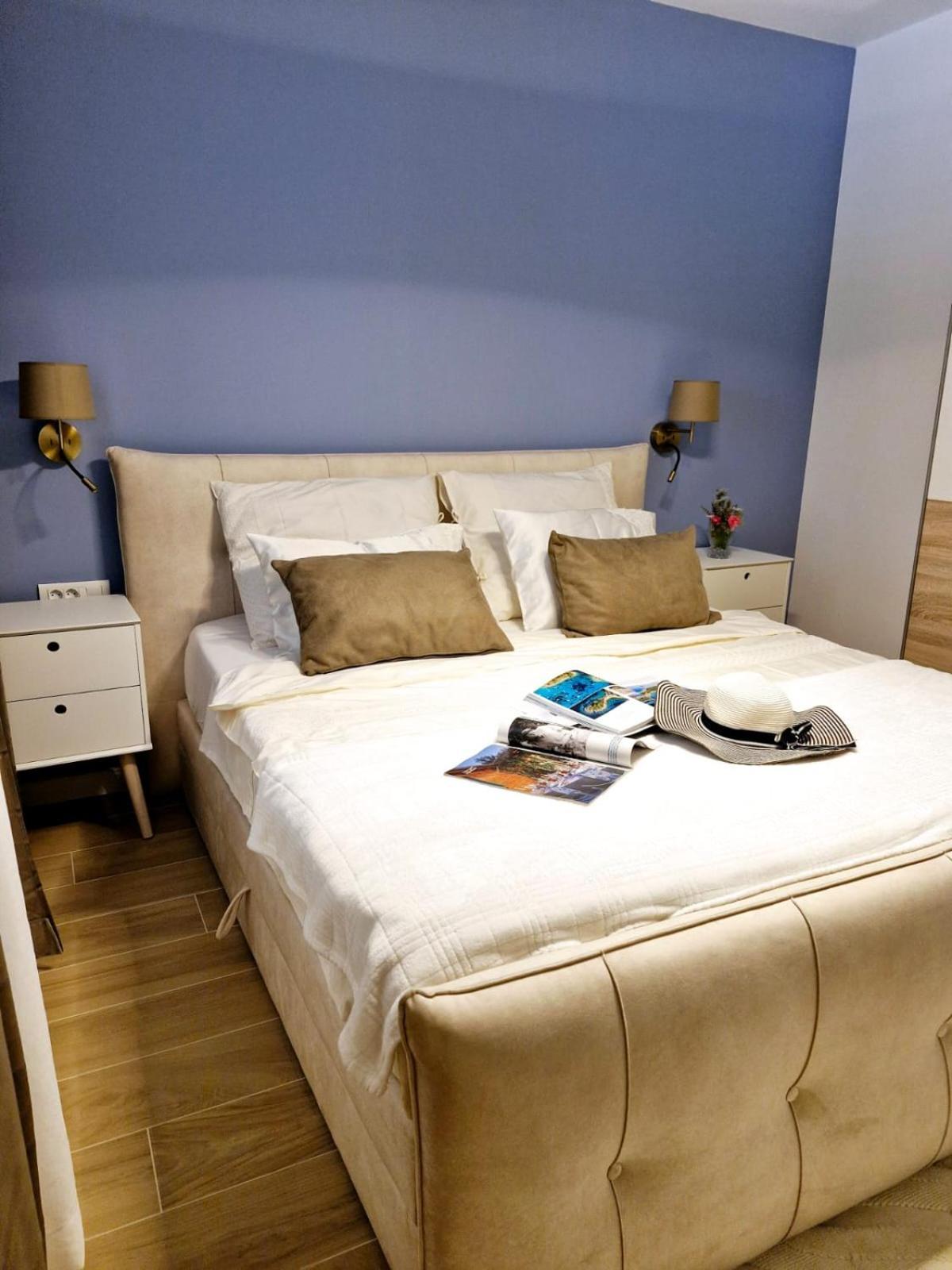 Sea View Luxury Apart Hotel Villa Conte With Swiming Pool And Romantic Spa Podstrana Exterior photo